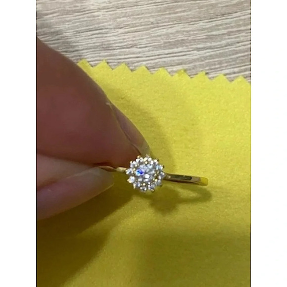 NEW Women's 14k Gold Filled Micro Simulated Diamond Sunflower Ring Size 7 - Picture 12 of 14